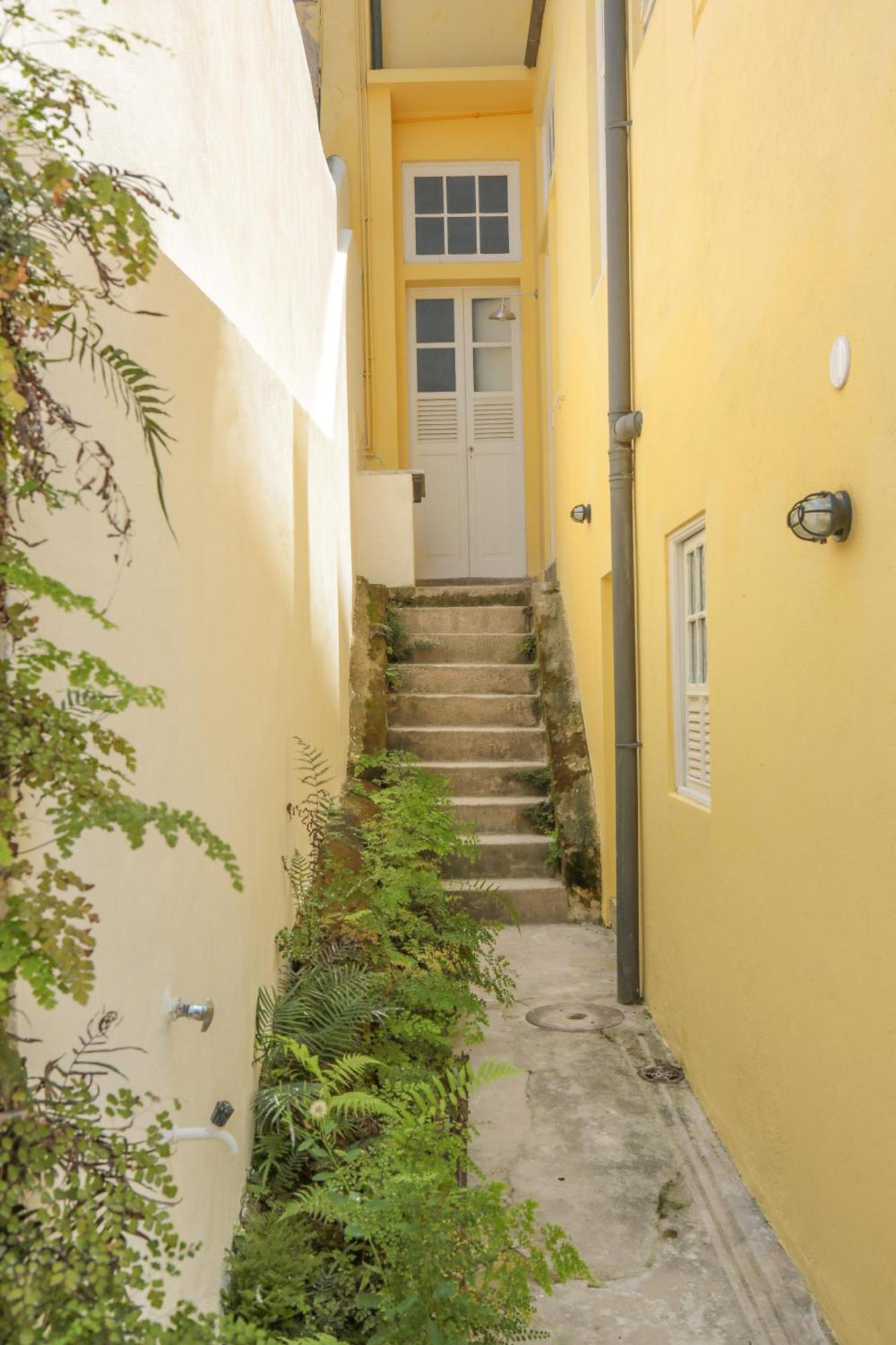 Draper Startup House - *